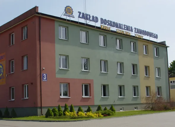 Budynek szkoły Zakładu Doskonalenia Zawodowego w Lublinie oddział w Zamościu
