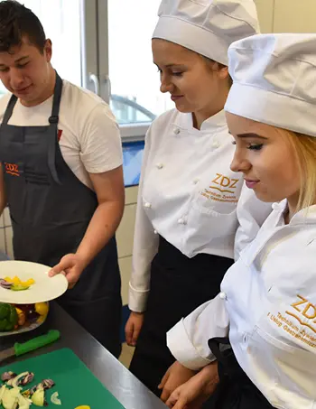 Pracownia gastronomiczna w szkole ZDZ Zamość.