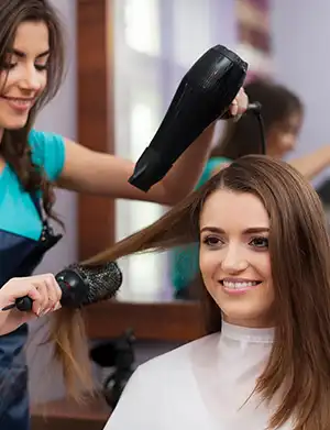 Fryzjer stylista - nauka w Technikum fryzjerskim ZDZ Zamość