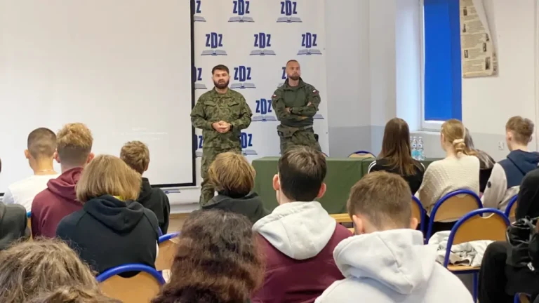 Edukacja z Wojskiem w ZDZ Zamość
